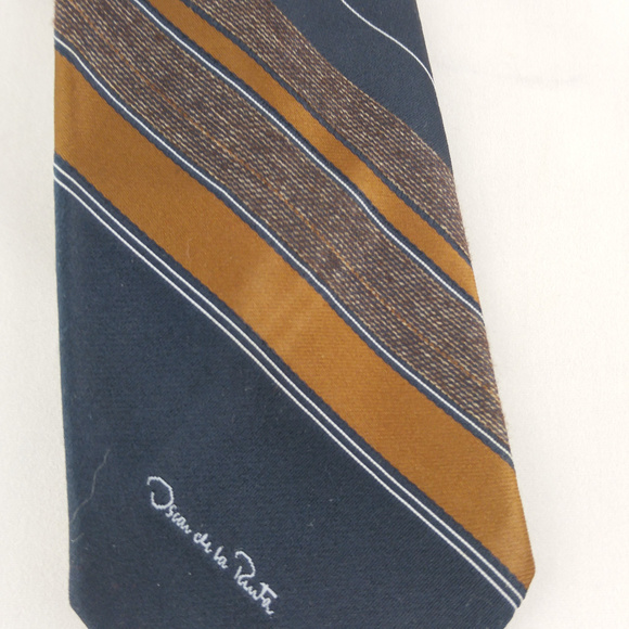 OSCAR DE LA RENTA Striped Tie - Picture 4 of 8